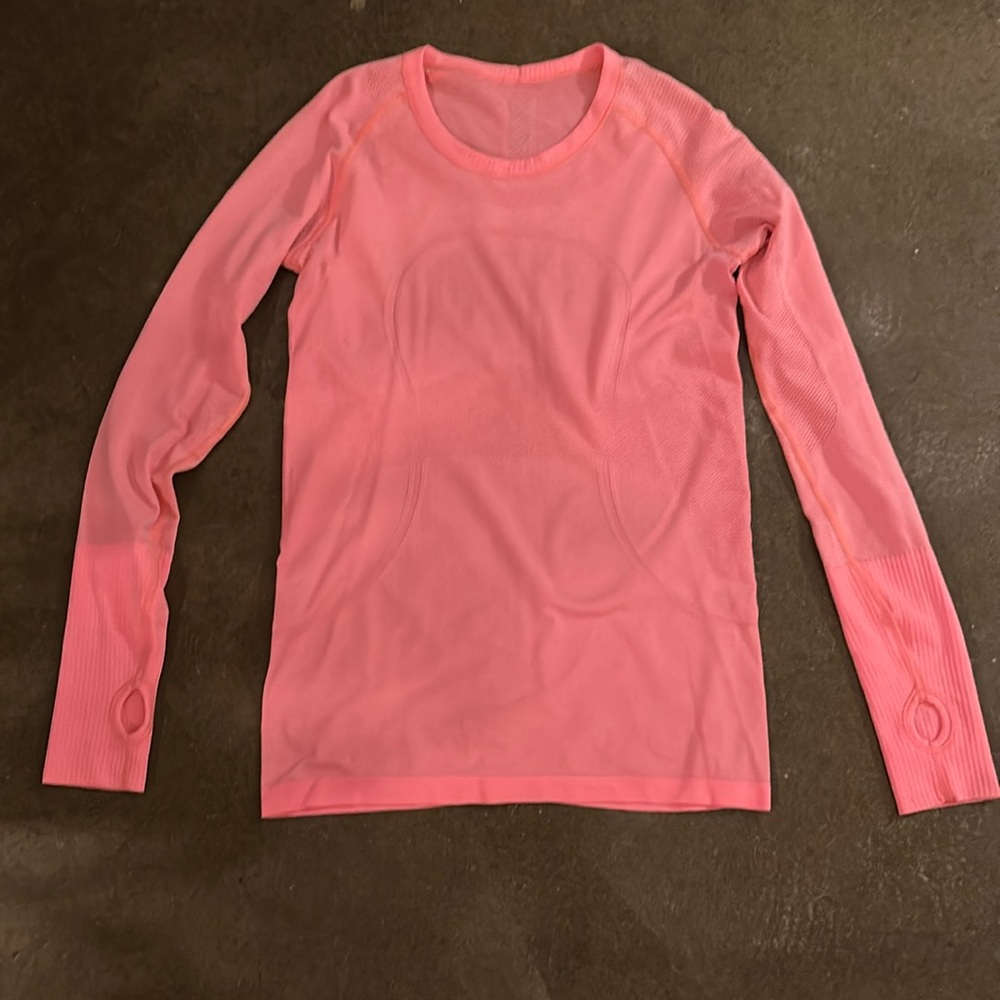lululemon athletica Long Sleeve Seamless Top in Pink